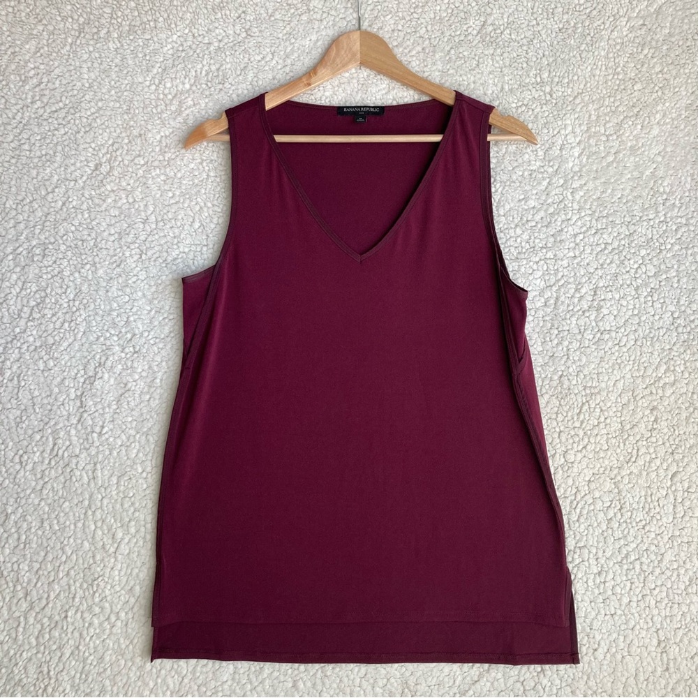 Banana Republic Women's sleeveless v-neck tank top, Sz M - Picture 4 of 16